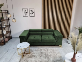 Rivaldi 2 Riviera 38 (Niezwykle stylowa i komfortowa sofa dwuosobowa z serii Rivaldi. To idealny wybór dla tych, którzy cenią sobie elegancję i wygodę. Dodatkowo, ruchome zagłówki pozwalają dostosować ją do własnych potrzeb.)