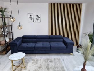 Rivaldi 3 Monolith 77 (Niezwykle stylowa i komfortowa sofa trzyosobowa z serii Rivaldi. To idealny wybór dla tych, którzy cenią sobie elegancję i wygodę. Dodatkowo, ruchome zagłówki pozwalają dostosować ją do własnych potrzeb.)